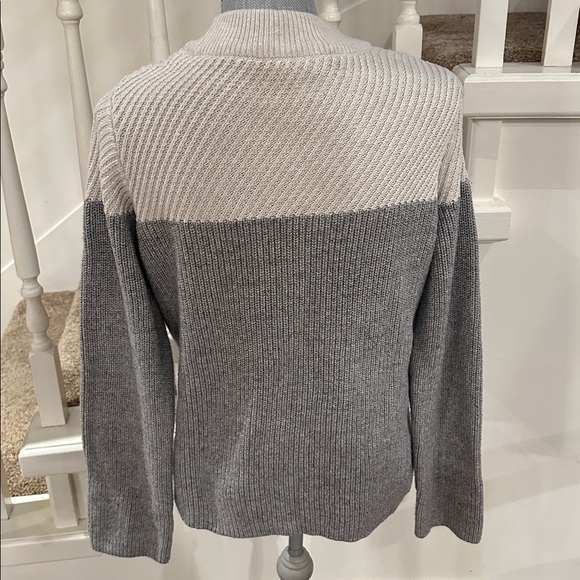 Women’s Roots sweater - Picture 3 of 5